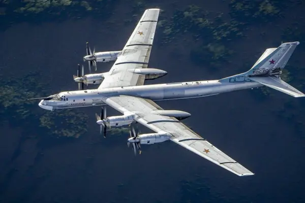 Удар 28 серпня: підтверджені дані про Ту-95МС в Енгельсі та НПЗ у Ярославлі