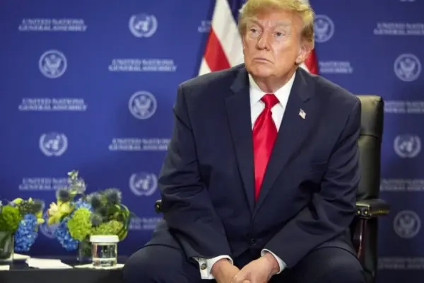 Що змінилося: суд у США зберіг допуск CNN, MS NOW і Politico до Білого дому